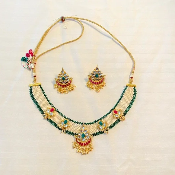 🆕 Bollywood style designer necklace with earrings - Picture 2 of 6